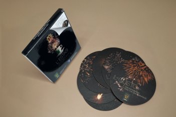 I nostri sottobicchieri con pack personalizzato.